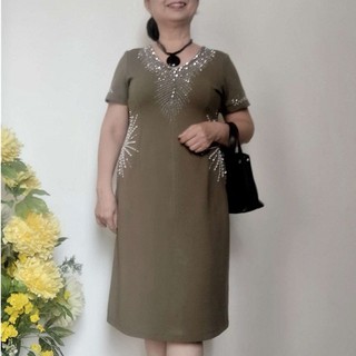 Váy Đầm Trung Niên Kết Đá Sang Trọng - Vải Umi Dày Màu Xanh Vỏ Đậu - Size 45KG-90KG
