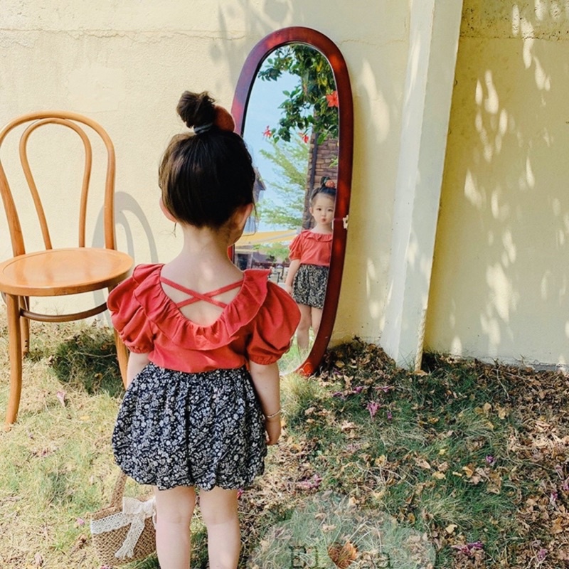 Đồ bộ bé gái - Set áo tay phồng đan dây sau lưng kèm quần short hoa nhí cho bé gái 1-5 Tuổi