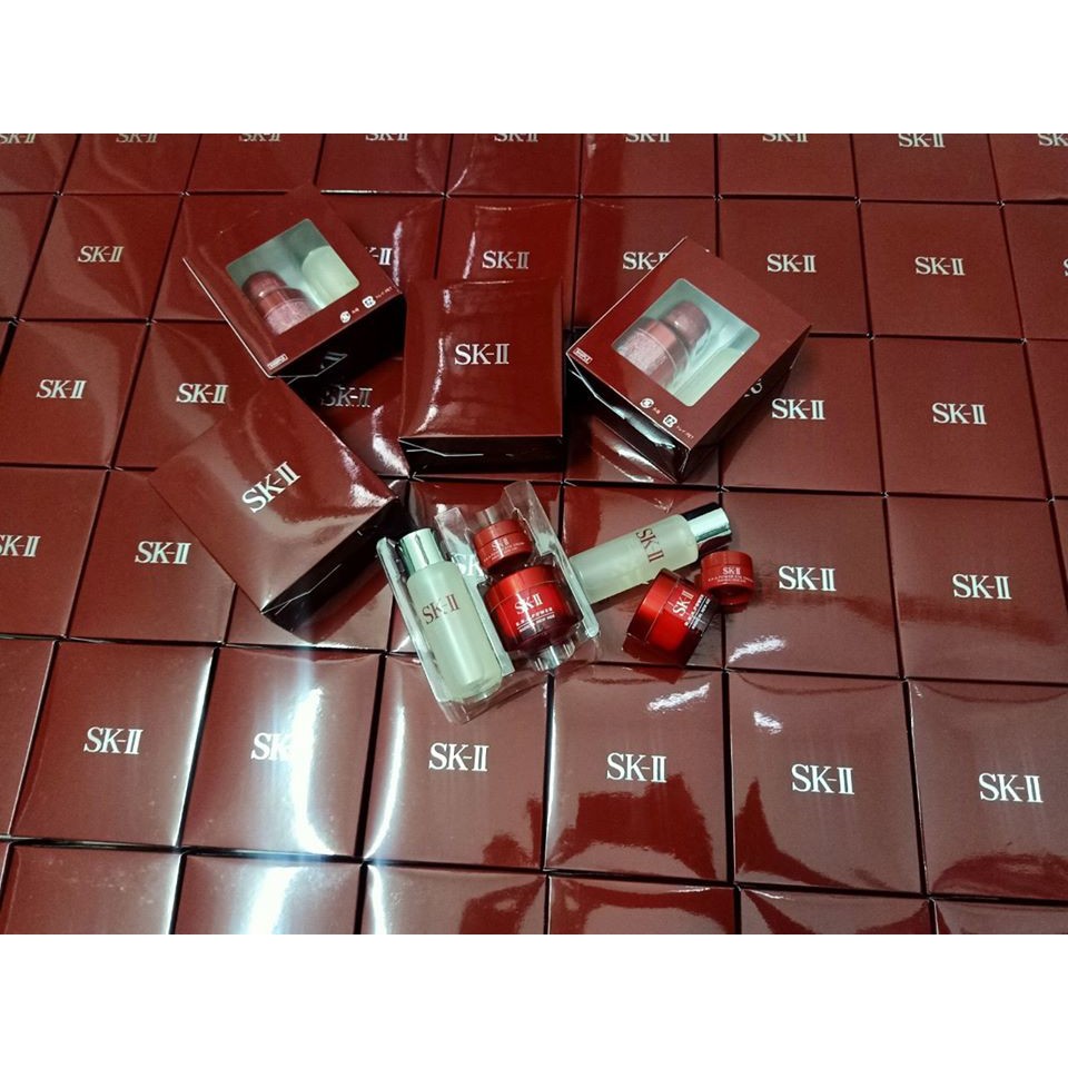 Kem dưỡng mắt SK-II RNA Eye Cream Mini 2.5g - tách set