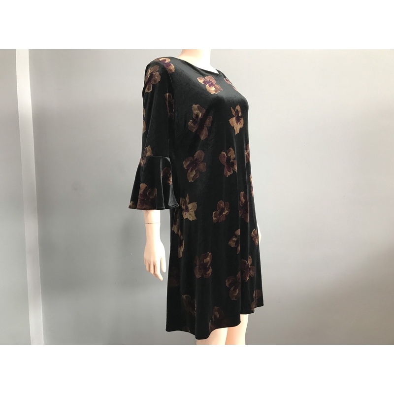 ĐẦM BODY PHỐI HOA TAY LOE