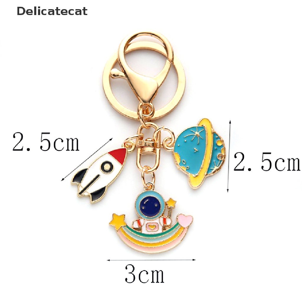 Móc khóa hình phi hành gia vũ trụ galaxy độc đáo