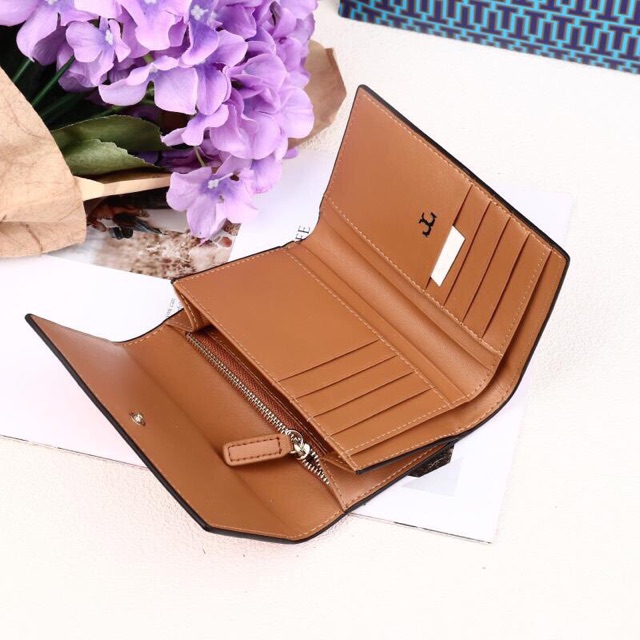 VÍ NGẮN TORY  SIZE TRUNG