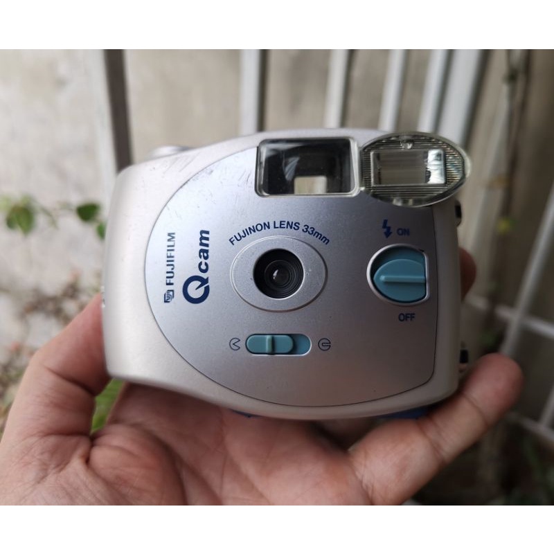 Máy ảnh PnS chụp film 35mm bỏ túi Fujifilm QCam siêu xinh
