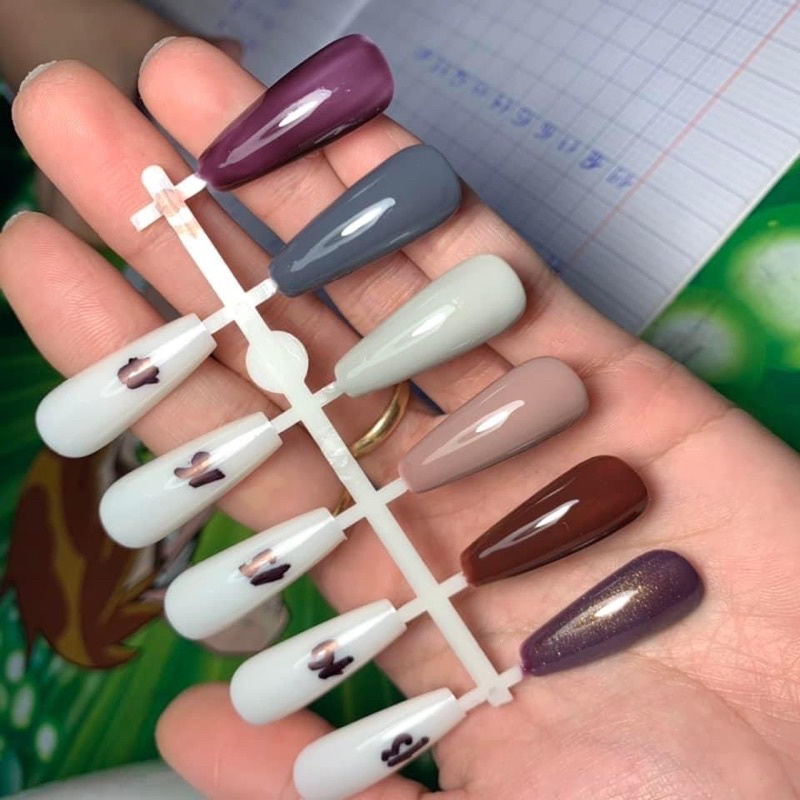 Sơn gel as chai đỏ nắp nhọn (sale siêu rẻ )