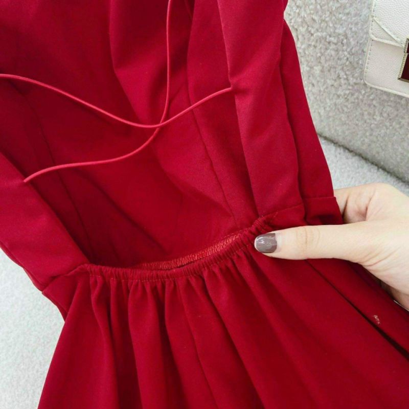 Đầm ĐỎ HỞ LƯNG CỰC KÌ QUYẾN RŨ