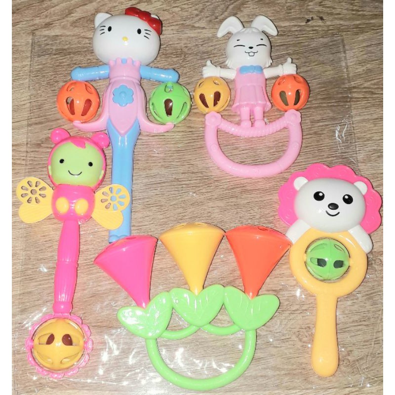 Sét 5 món lắc nhạc_lục lạc bằng nhựa cho bé