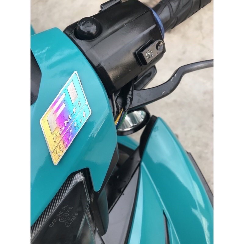 Logo Fi Titan Sẵn Kéo Dán 3M dán các loại xe.