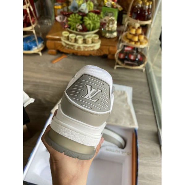 Giày sneaker Luôn Vui Tươi