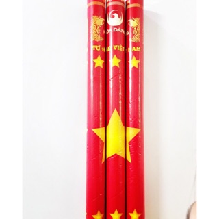 Pháo giấy cờ đỏ sao vàng U23 Việt Nam