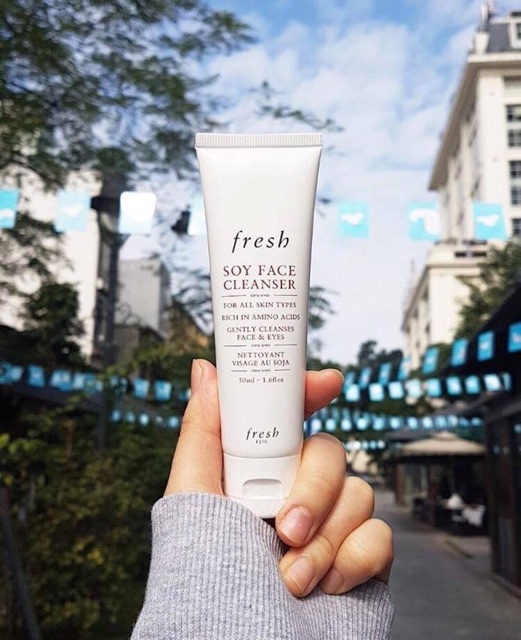 Sữa rửa mặt fresh soy cleanser