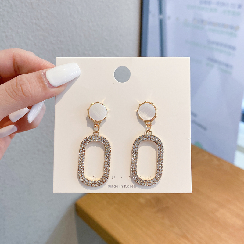 Khuyên tai đính đá ngọc trai nhân tạo thời trang