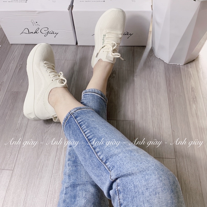 TT25 - Giày thể thao nữ siêu nhẹ chun lưới nâng đế 3p , 2 màu đen kem phù hợp đi tập , thể dục, đi chơi, du lịch