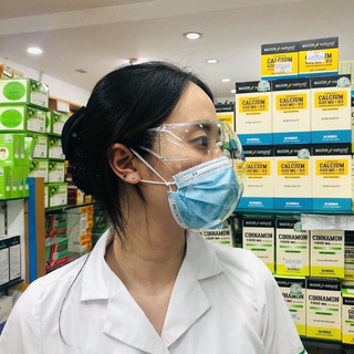 Kính Chắn Bảo Hộ