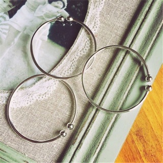 Kiềng tay trơn mạ bạc phong cách đơn giản tinystore94