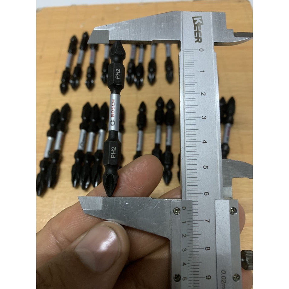 Bộ gồm 1 mũi vít 2 đầu PH2-PH2 dài 150mm , 1 mũi vít 2 đầu PH2-PH2 dài 65mm Bosch chính hãng có từ