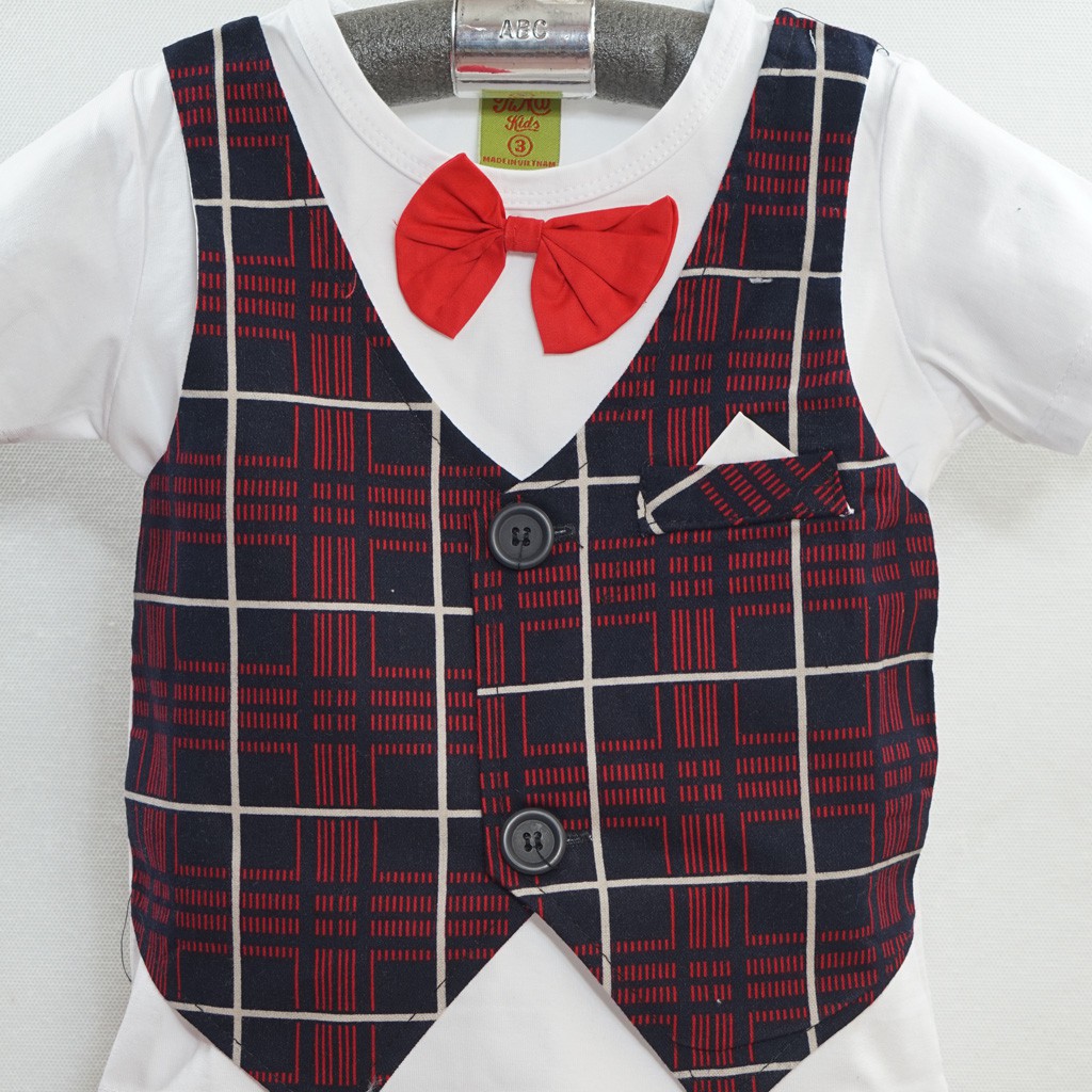 Bộ vest gile ca rô sọc phong cách cho bé trai