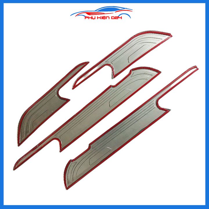 Ốp tapli Navara 2018-2019-2020-2021 vân titan chống xước va đập khi mở cửa và làm đẹp xe