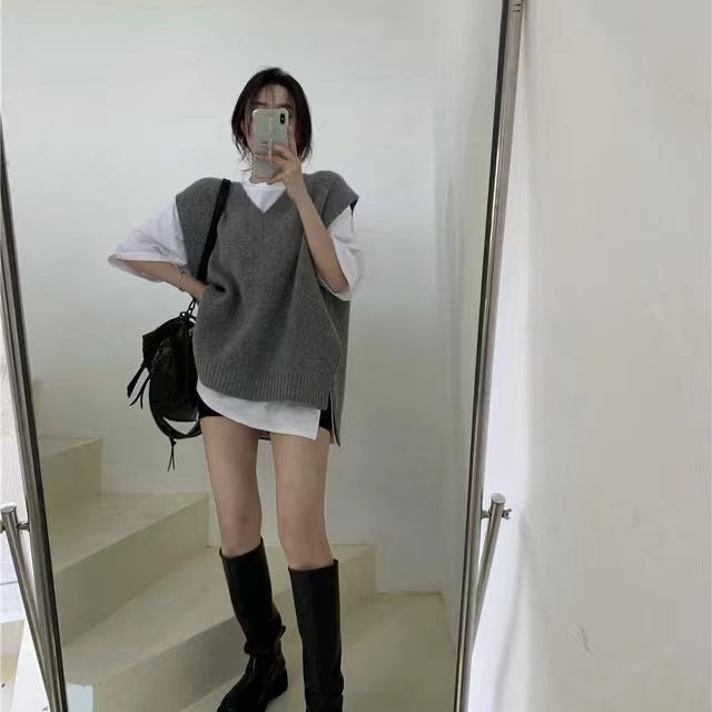 Set Áo Thun Sát Nách Cổ Chữ V + Áo Khoác Không Tay Phong Cách Hàn Quốc | BigBuy360 - bigbuy360.vn