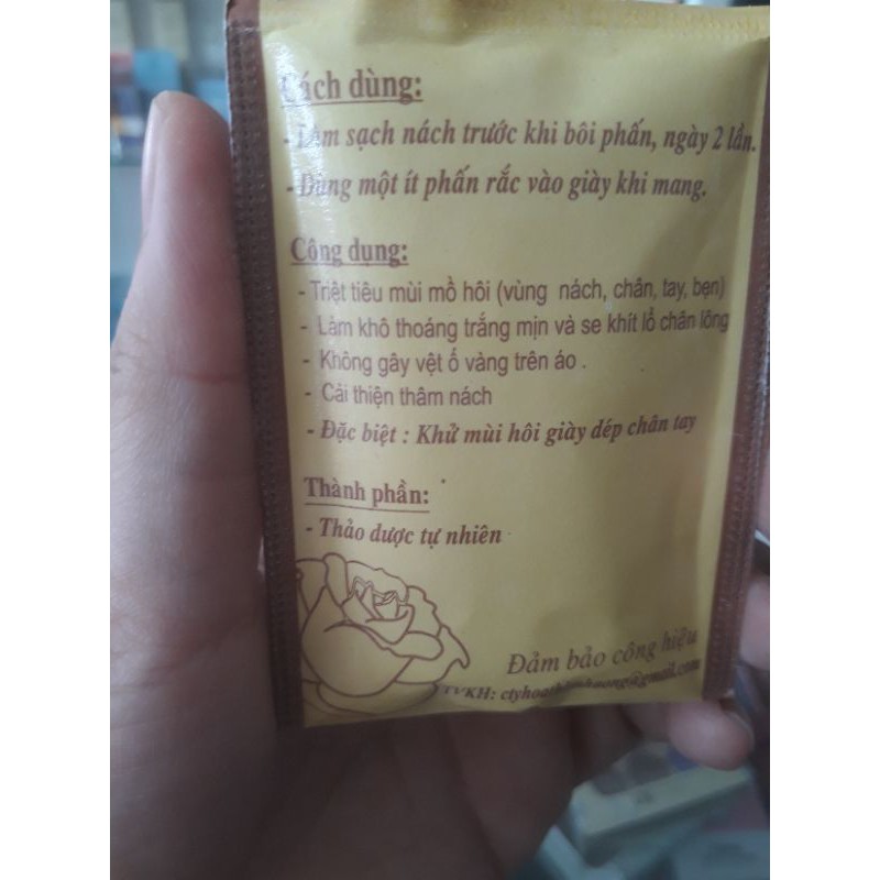 Phấn Pollen - khử mùi hôi nách, hôi chân