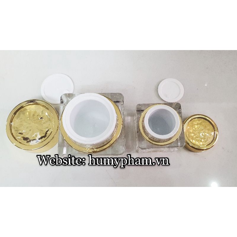 HŨ ĐỰNG KEM - HỦ VUÔNG NẮP HỘT XOÀN 15g & 30g