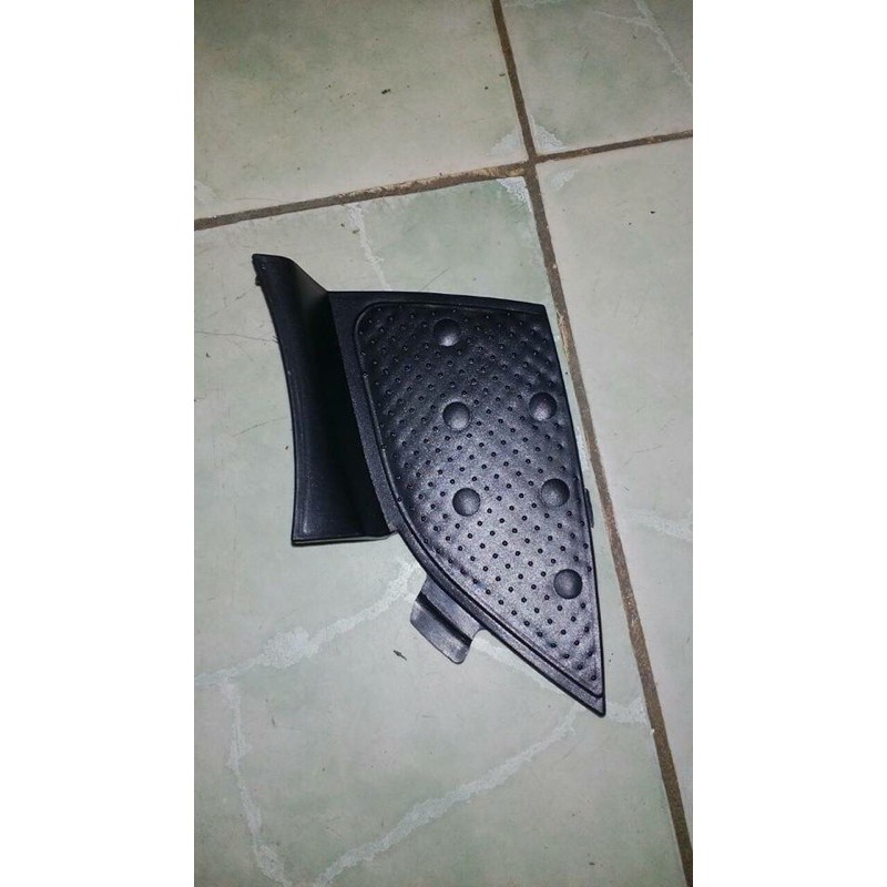 Nhựa sàn, miếng nhựa sàn dành cho xe scoopy và zoomer 50cc xe nhật bãi, tránh hở sàn xe, chất liệu nhựa rất cứng .......
