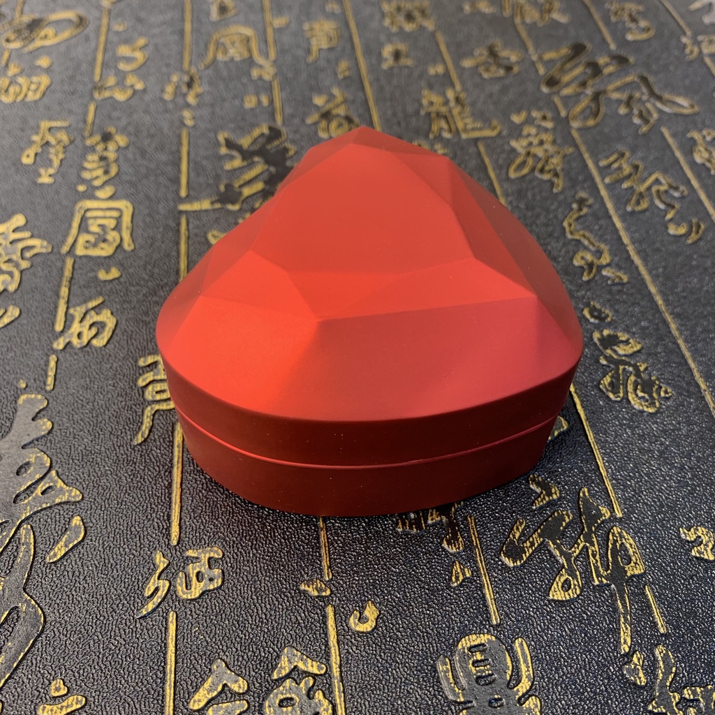 Hộp đựng nhẫn Trái tim có đèn Led