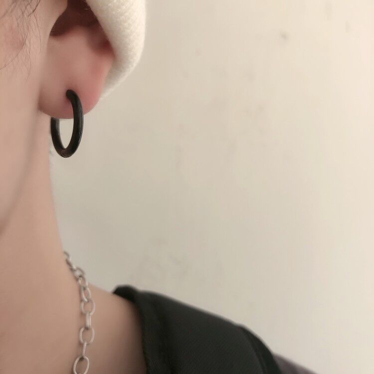 Khuyên tai tròn nhỏ bằng thép titan không phai màu 23b245 thời trang cho nam và nữ