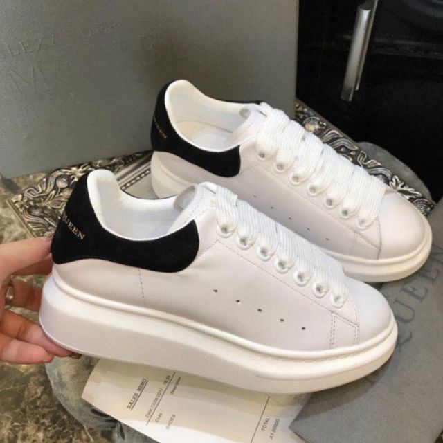 Giày MCqueen nữ  với màu sắc hài hòa giá siêu rẻ | BigBuy360 - bigbuy360.vn