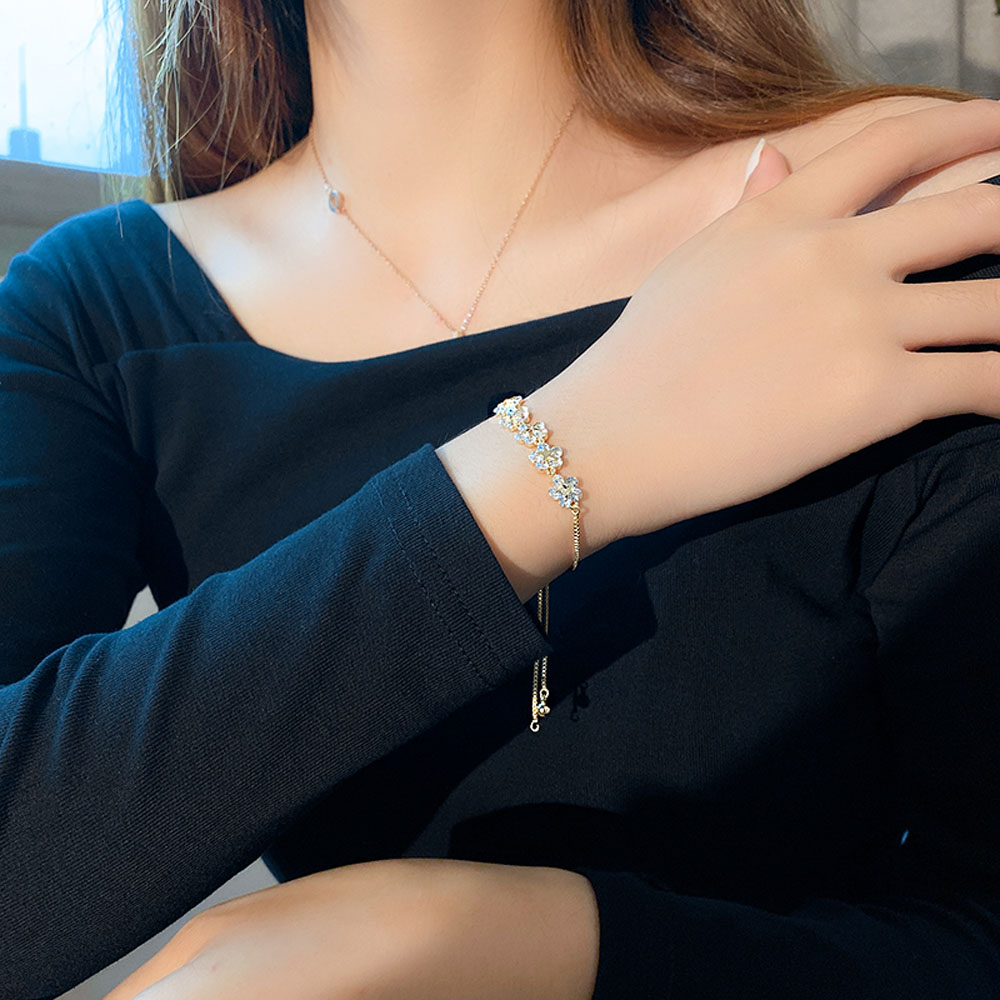 Vòng Đeo Tay Hình Ngôi Sao Và Hoa