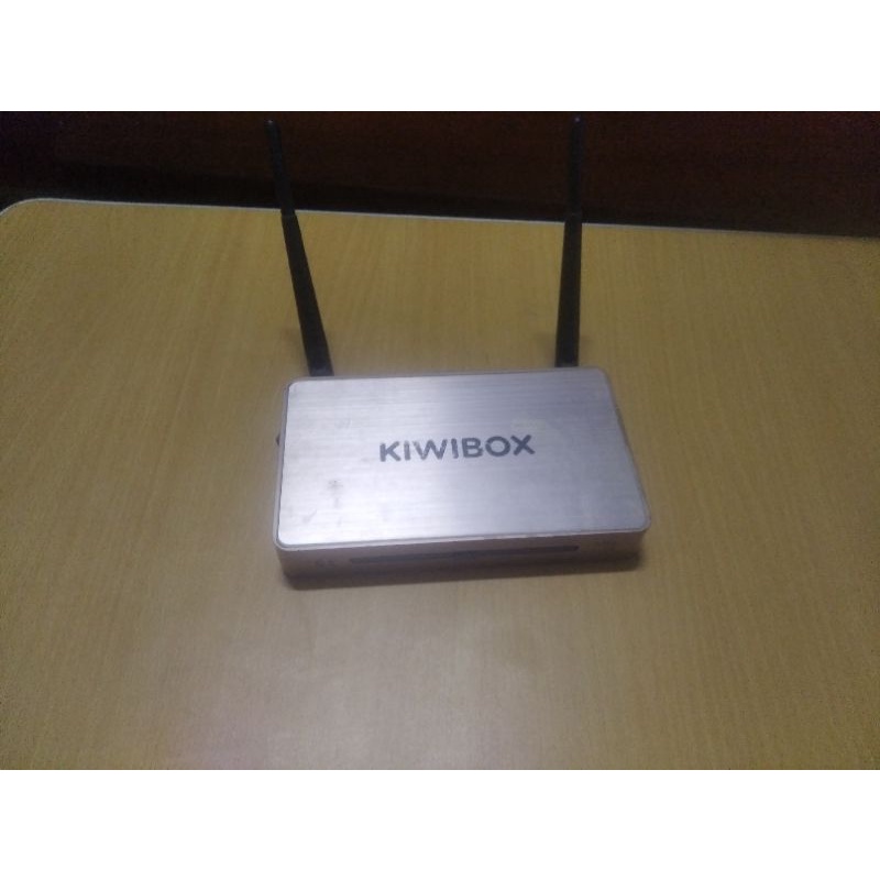 Đầu Tv box kiwi s1