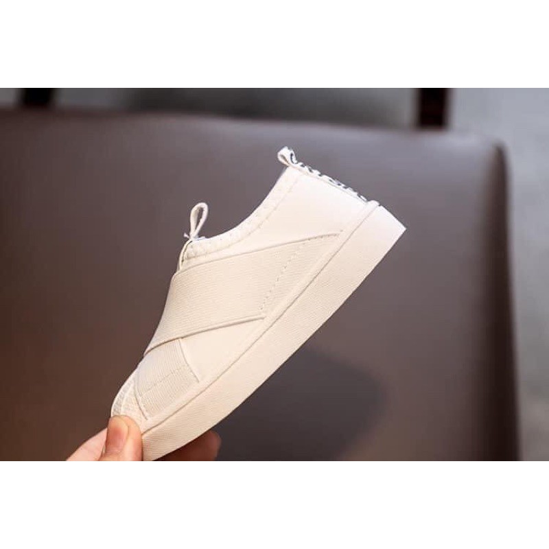 Giày Slip On cho bé - Ảnh thật đằng sau