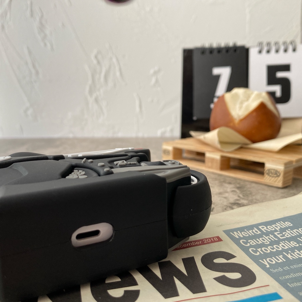 Vỏ Bảo Vệ Hộp Sạc Tai Nghe compatible AirPods 3 / 3rd) 2021 Surcompatible AirPods3 Curise 3rd compatible AirPods2gen Ốp