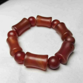 Vòng đeo tay đá mã não đỏ độc đáo