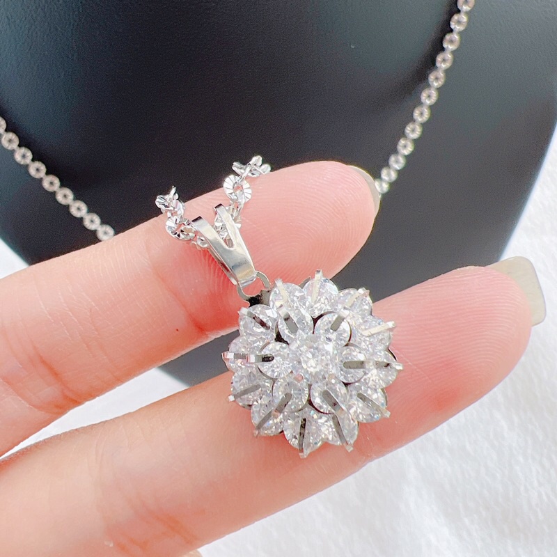 Dây chuyền công kèm mặt đá hoa titan cam kết không đen không gỉ