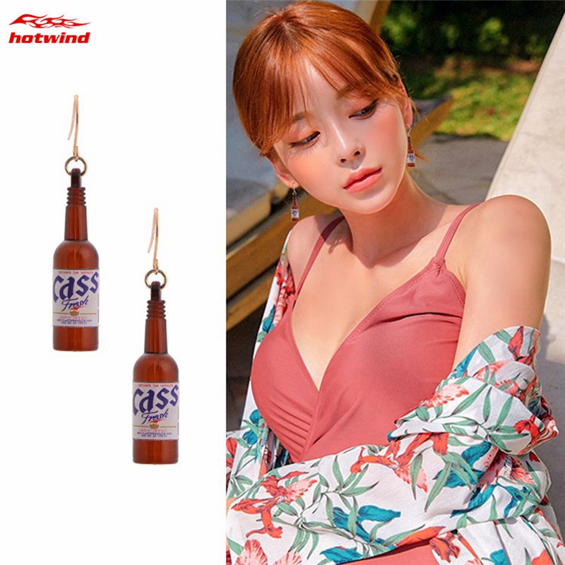 Khuyên tai nữ trang tạo hình chai rượu vang sáng tạo