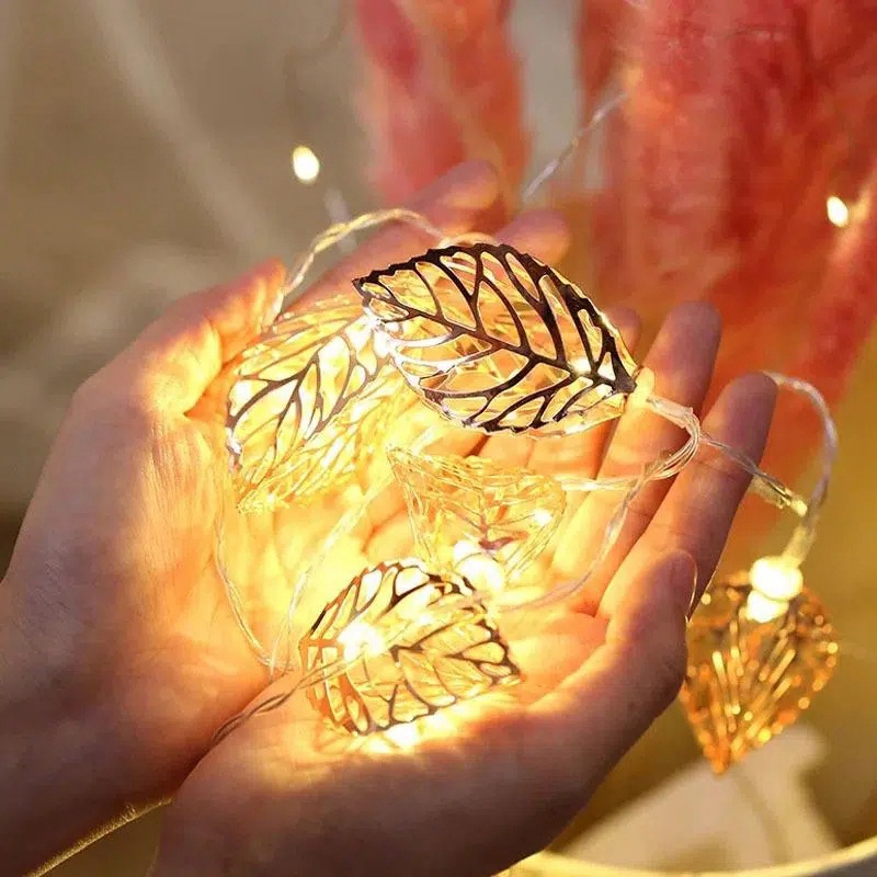 Dây Đèn Led Trang Trí Hình Chiếc Lá