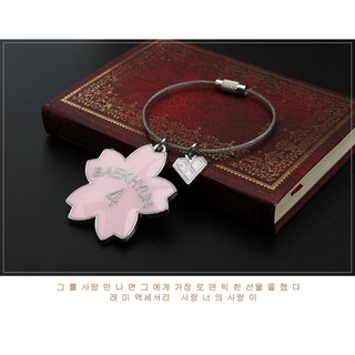 keychain/keyring anh đào exo(có sẵn)