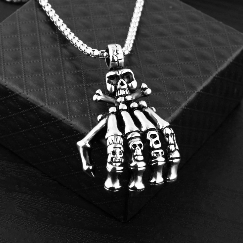 Vòng cổ Thép Không Gỉ Mặt Hình Bàn Tay Xương Dài Phong Cách Âu Mỹ Thời Trang Dành Cho Nam