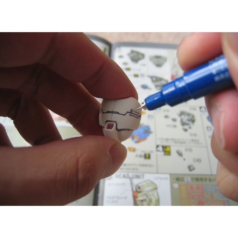 Bút kẻ lằn chìm kẻ line bút chấm chảy Mr. Hobby Gundam Marker GM301 GM302 GM303 - Bút [TAM]