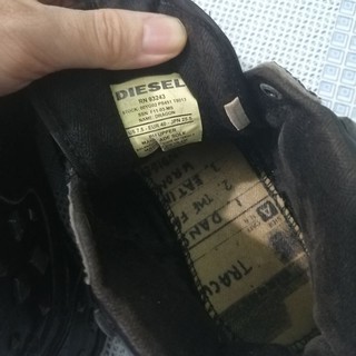 giày da Diesel đính đá sneakers size 40 auth