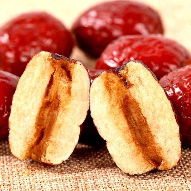 Táo đỏ sấy giòn không hạt 252gam/gói