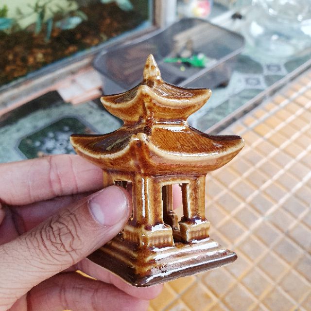 THÁP TRANG TRÍ HỒ CÁ NON BỘ CAO 8CM RỘNG 4CM