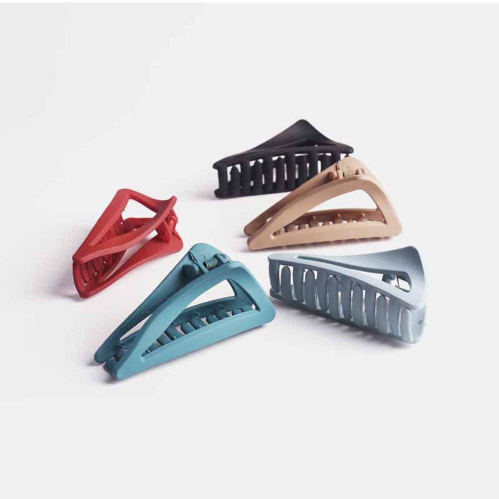 Kẹp móc màu xỉn sang trọng cho nữ