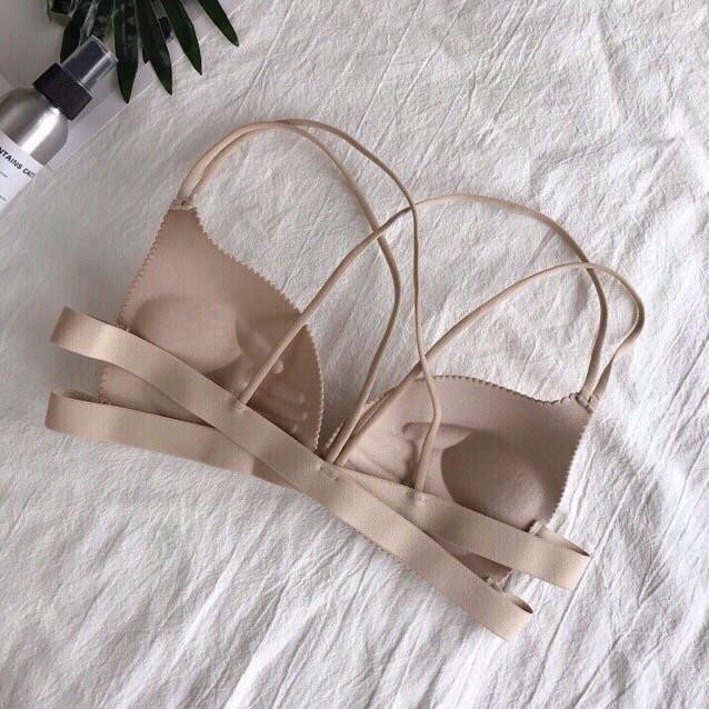 Bra Đúc Su Cài Trước, Đệm Bàn Tay Nâng Ngực MÃ 810.. | BigBuy360 - bigbuy360.vn