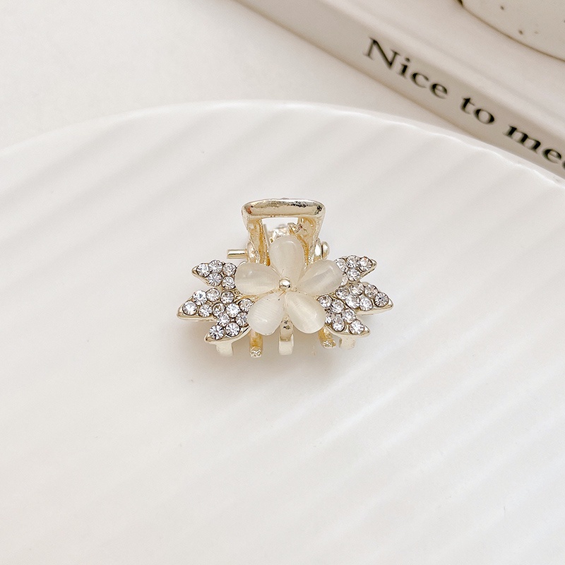 Kẹp Tóc Kim Loại Hình Nơ Đính Ngọc Trai Nhân Tạo Xinh Xắn