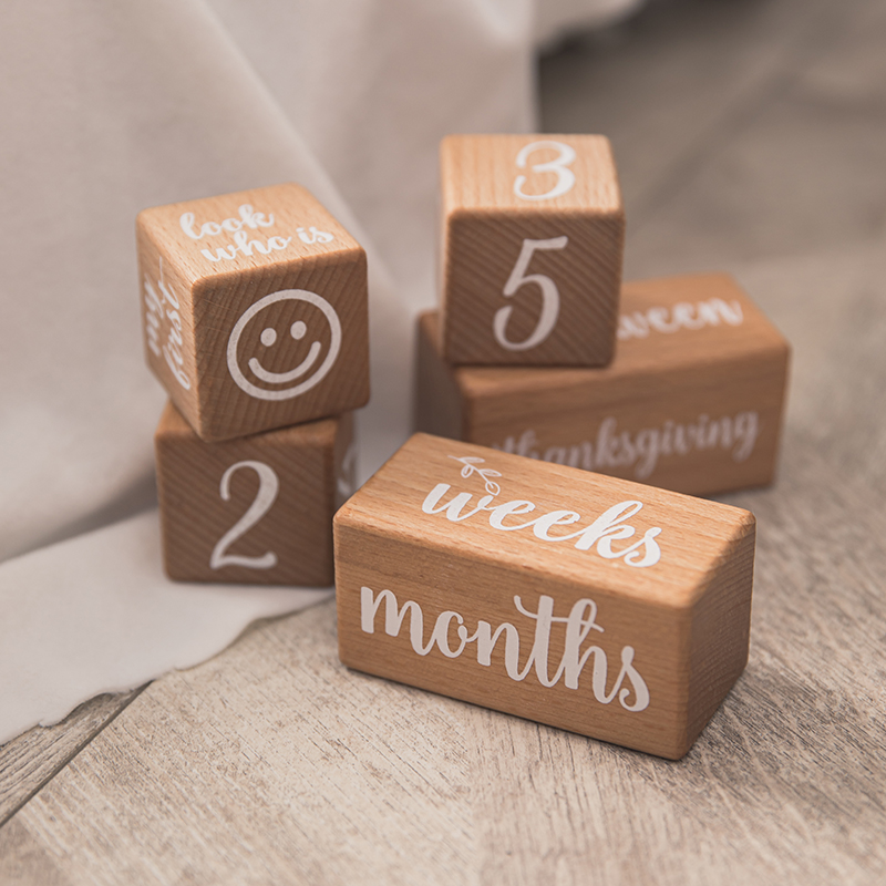 Bộ đồ chơi lắp ghép Mamimamihome gồm 6 khối đánh dấu những giai đoạn phát triển của bé