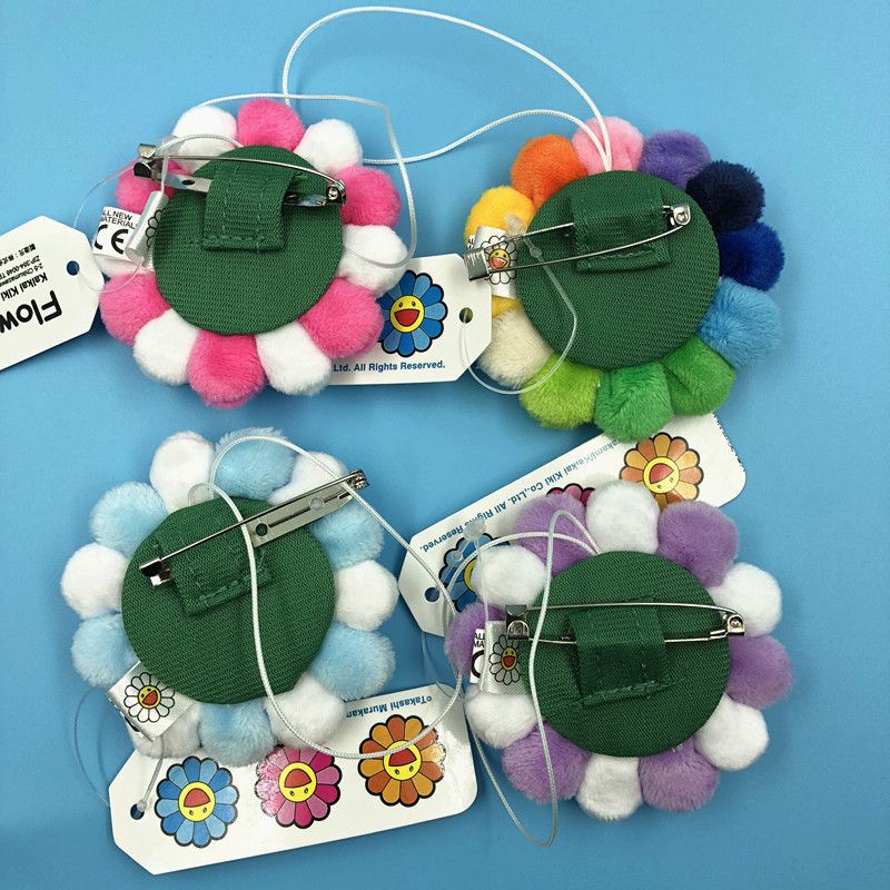 Huy Hiệu Cài Áo Hình Cầu Vồng Và Hoa Kiki Kaikai Takashi Murakami