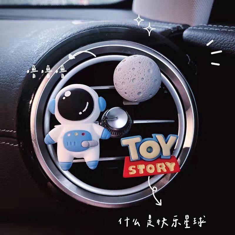 Tinh dầu gắn cửa gió điều hòa xe hơi giúp khử mùi