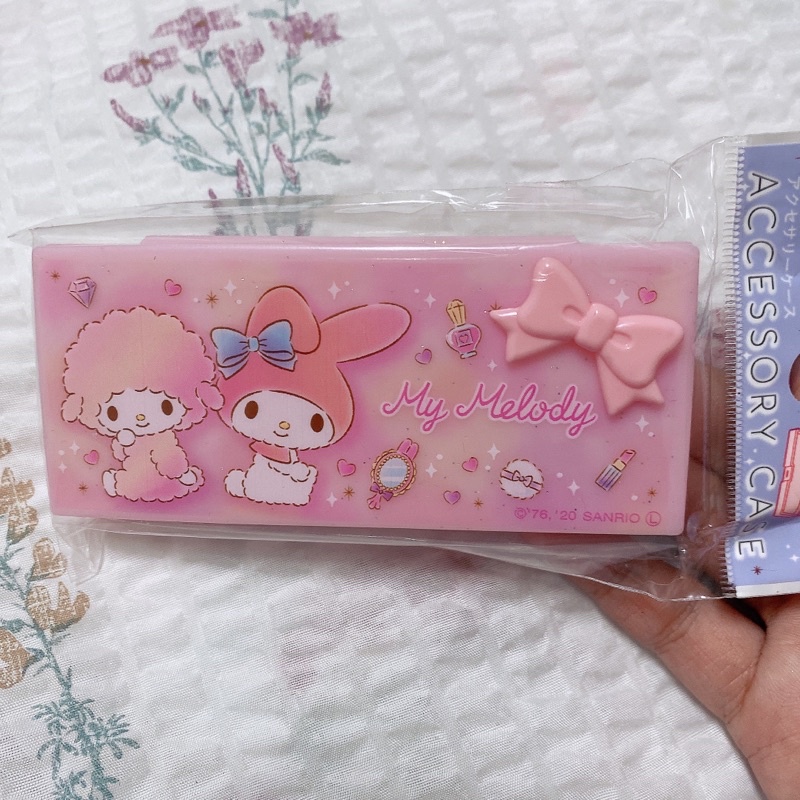 HỘP ĐỰNG XÀ PHÒNG/ HỘP NHỰA/HỘP ĐỰNG THUỐC SANRIO MY MELODY/ HELLO KITTY - DAISO HÀN QUỐC