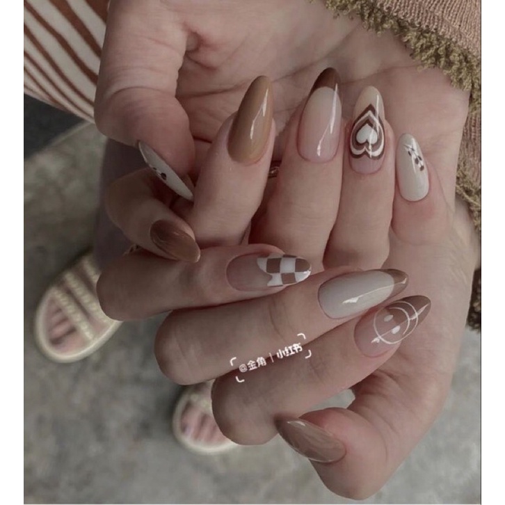 Nail box thiết kế giá rẻ
